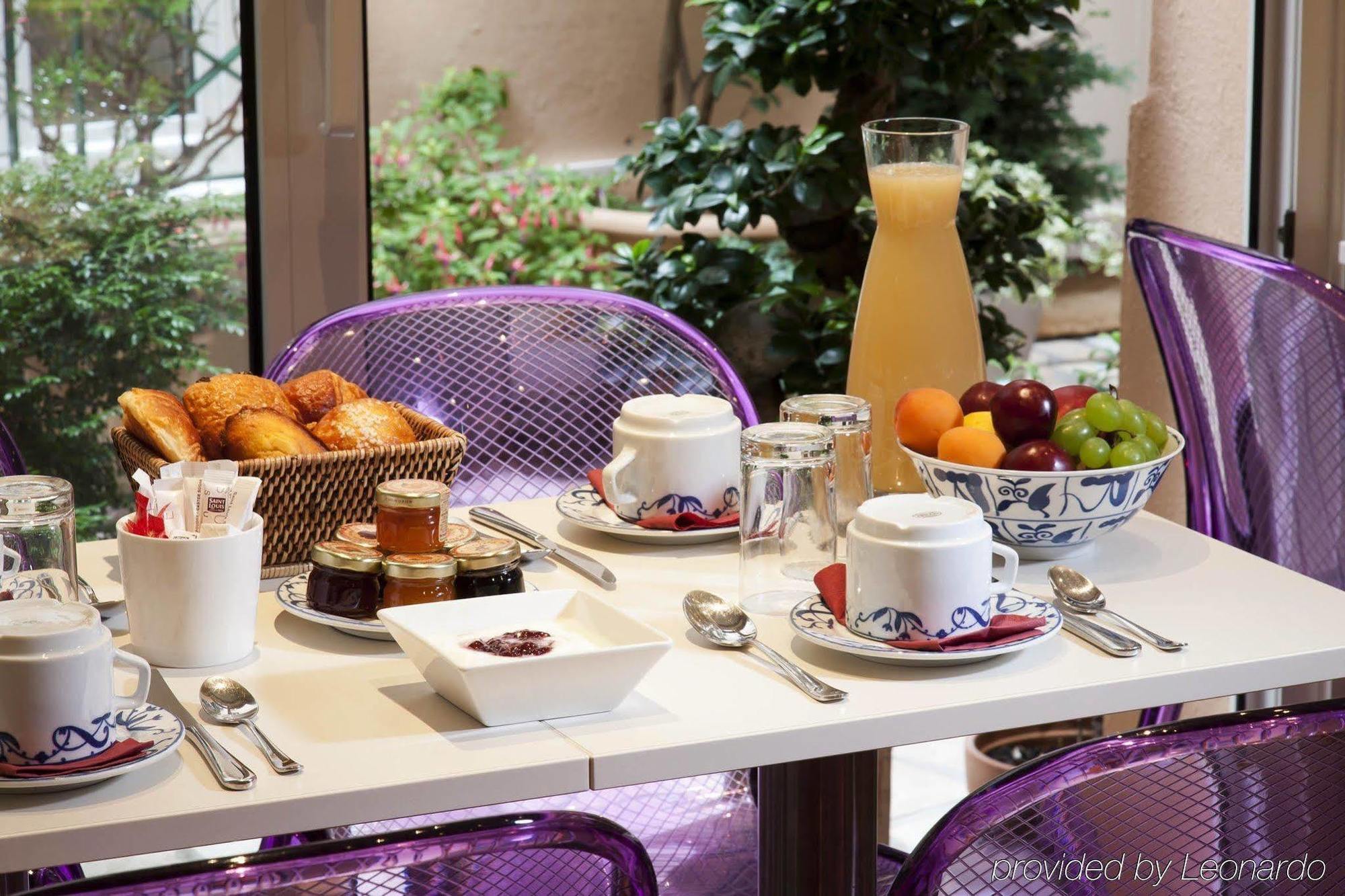 Vlh Montparnasse Eiffel Paris