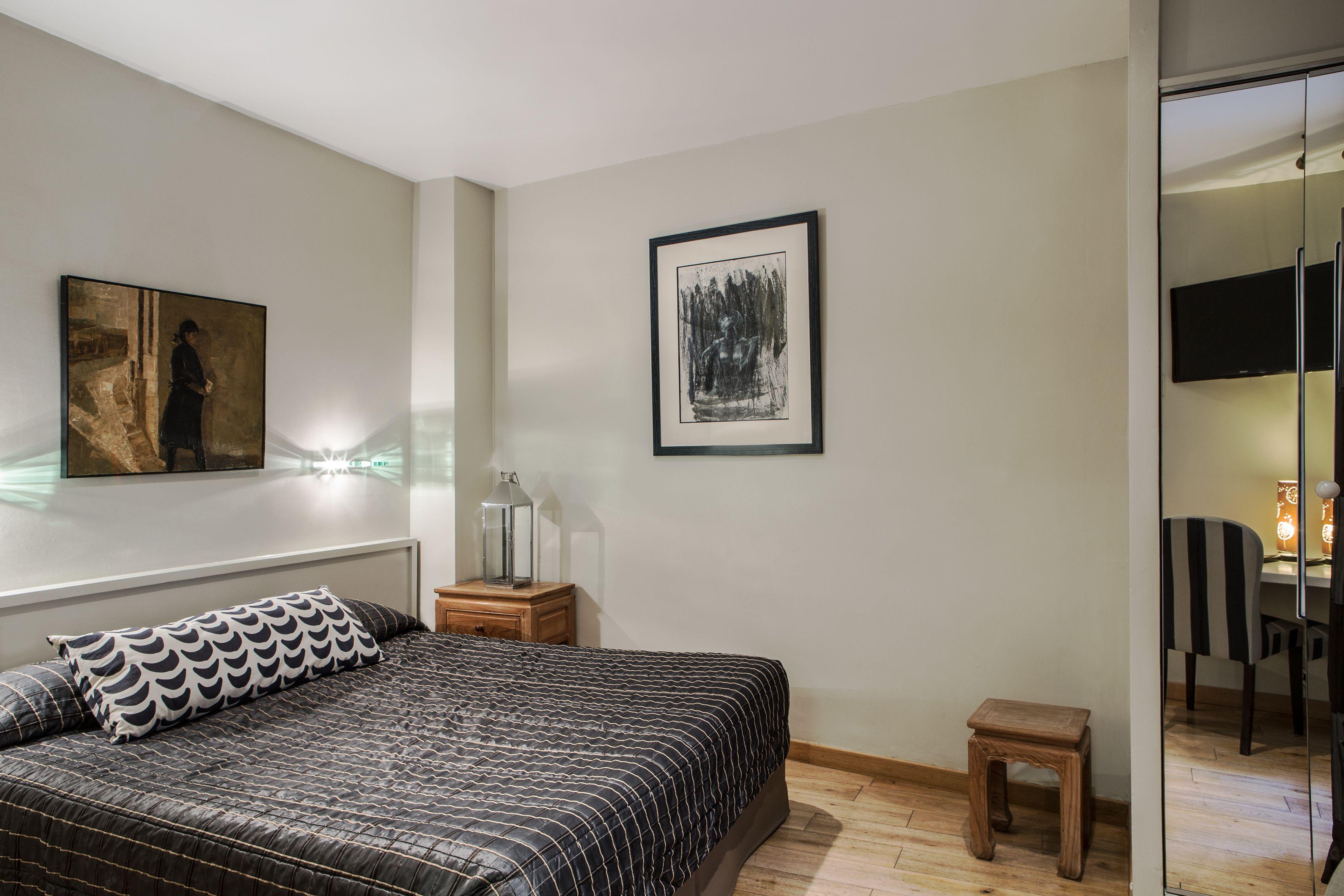 Vlh Montparnasse Eiffel Hotel 3*