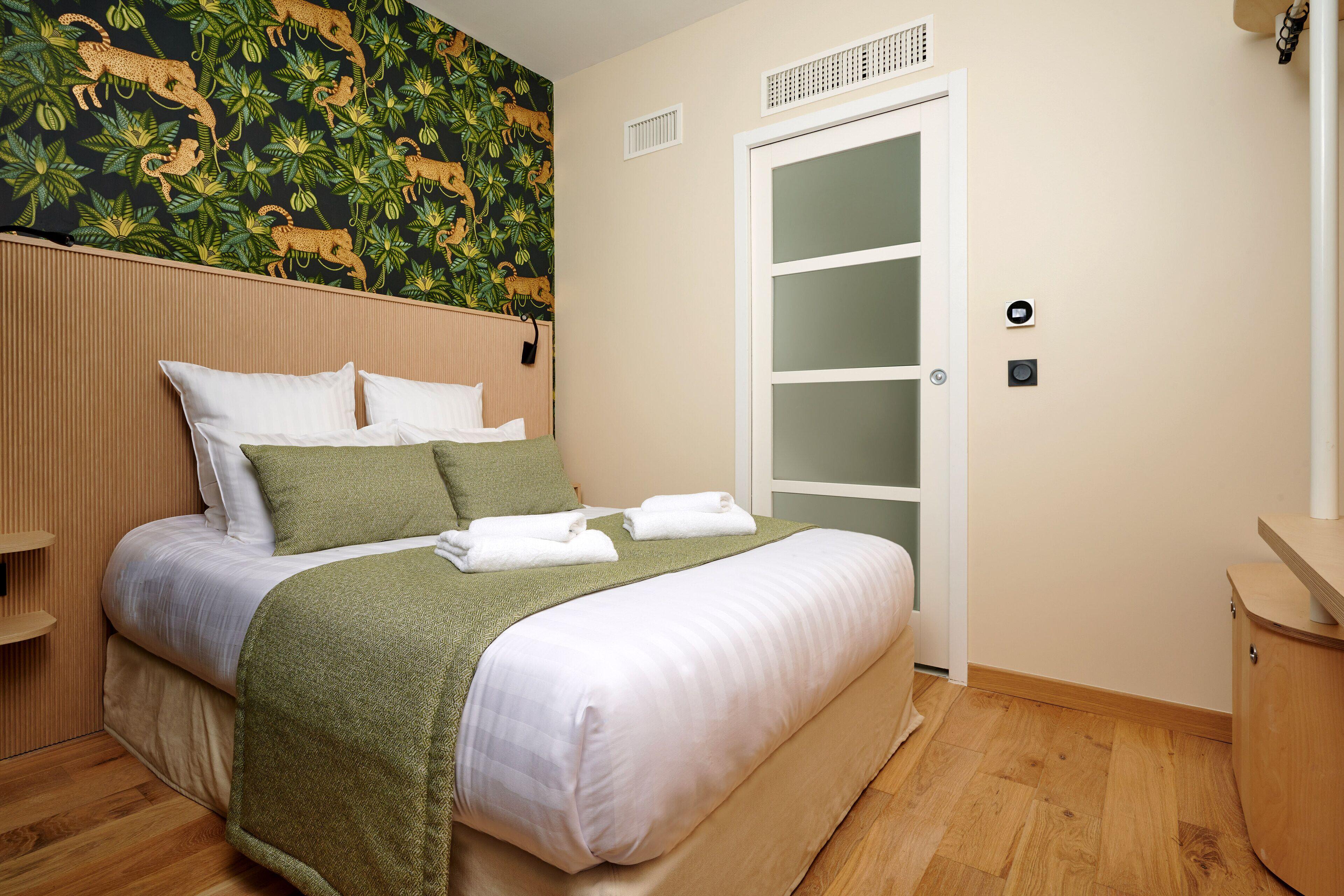 Hotel Vlh Montparnasse Eiffel 3*